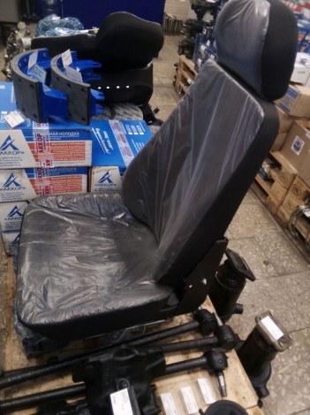 Кресло водителя высокое на КАМАЗ за 19500 рублей в магазине remzapchasti.ru 5320-6810010 В №18