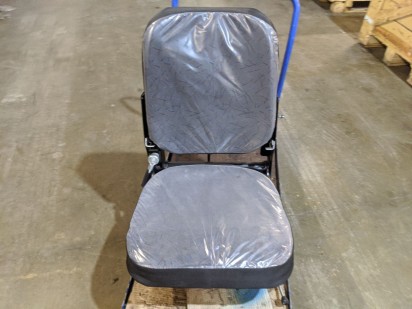 Кресло водителя низкое на КАМАЗ за 16500 рублей в магазине remzapchasti.ru 5320-6810010 Н №5
