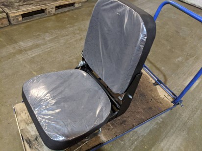 Кресло водителя низкое на КАМАЗ за 16500 рублей в магазине remzapchasti.ru 5320-6810010 Н №67